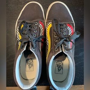 Vans- Mens size 9.5, Womens size 11; Old Skool “Wave” sneakers. Barely worn.